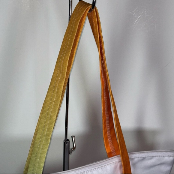 Coca Cola White Dual Strap Zip Top Tote Shopper Bag - Picture 3 of 10